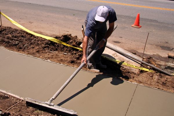 Sidewalk Building in Brunswick